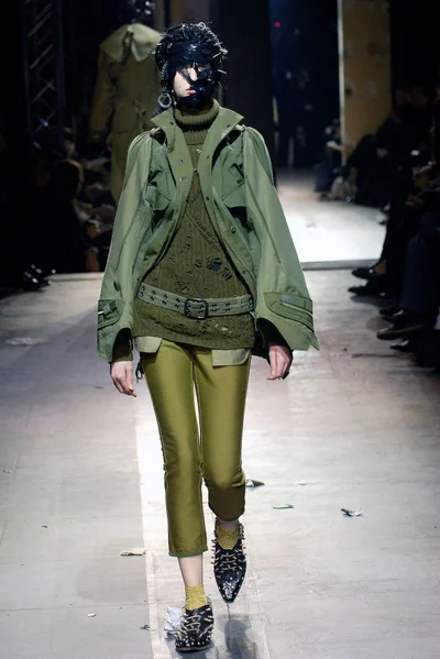 Look 13